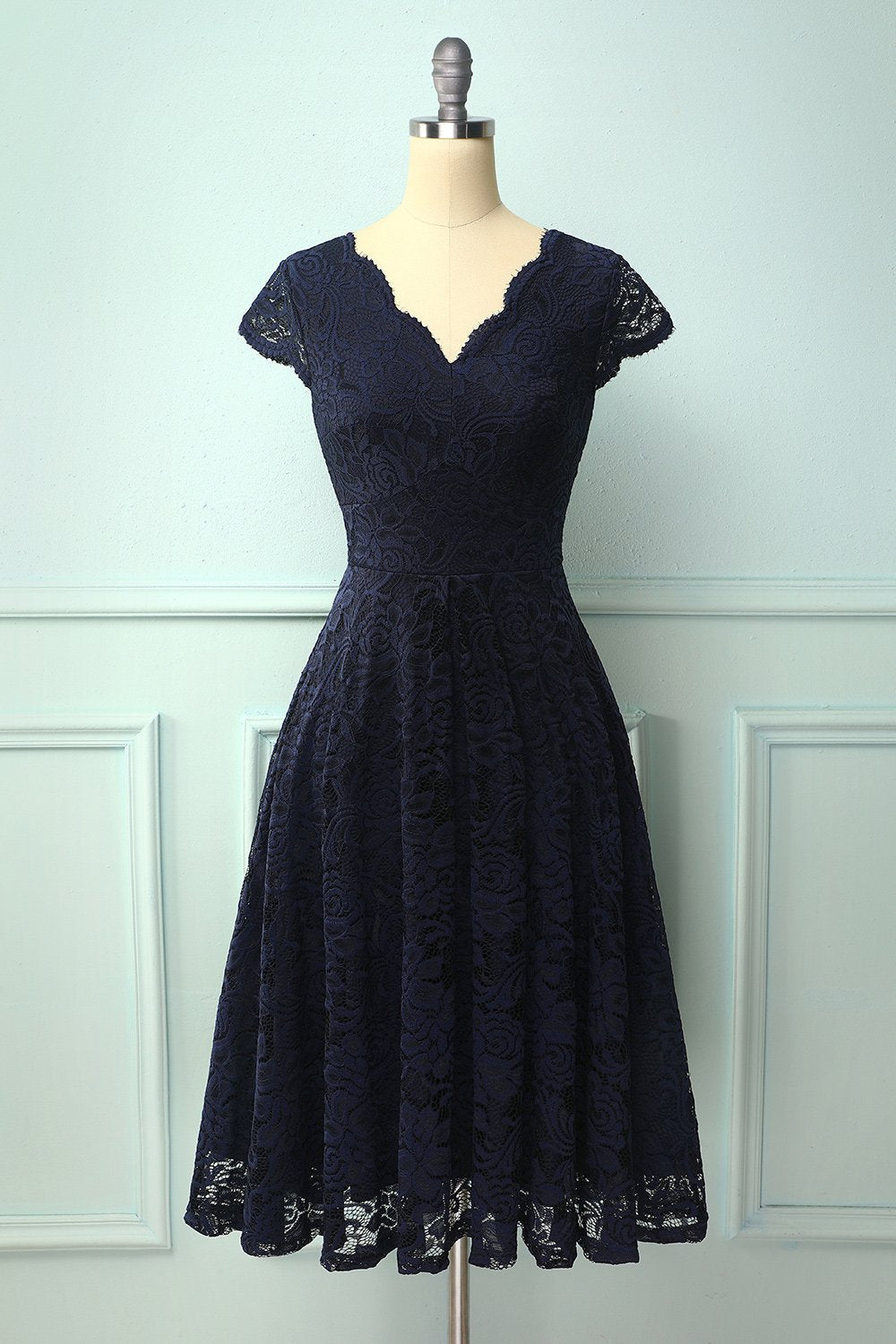 Plus Size Midi Lace Dress