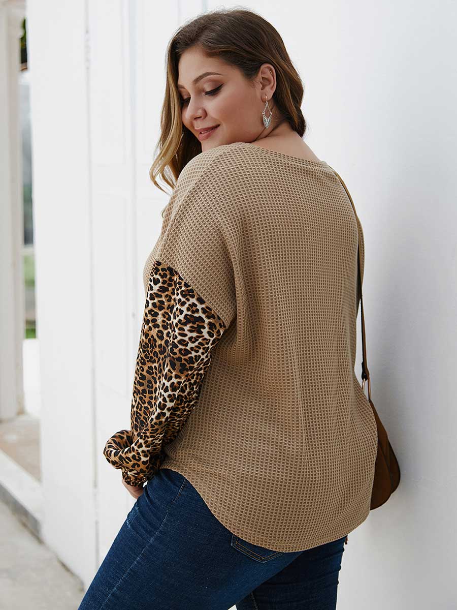 Plus Size Top Round Neck Leopard Long-sleeved Sweater