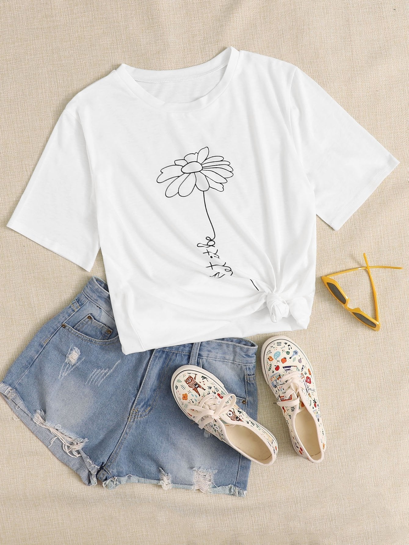 Floral & Letter Graphic Tee - INS | Online Fashion Free Shipping Clothing, Dresses, Tops, Shoes