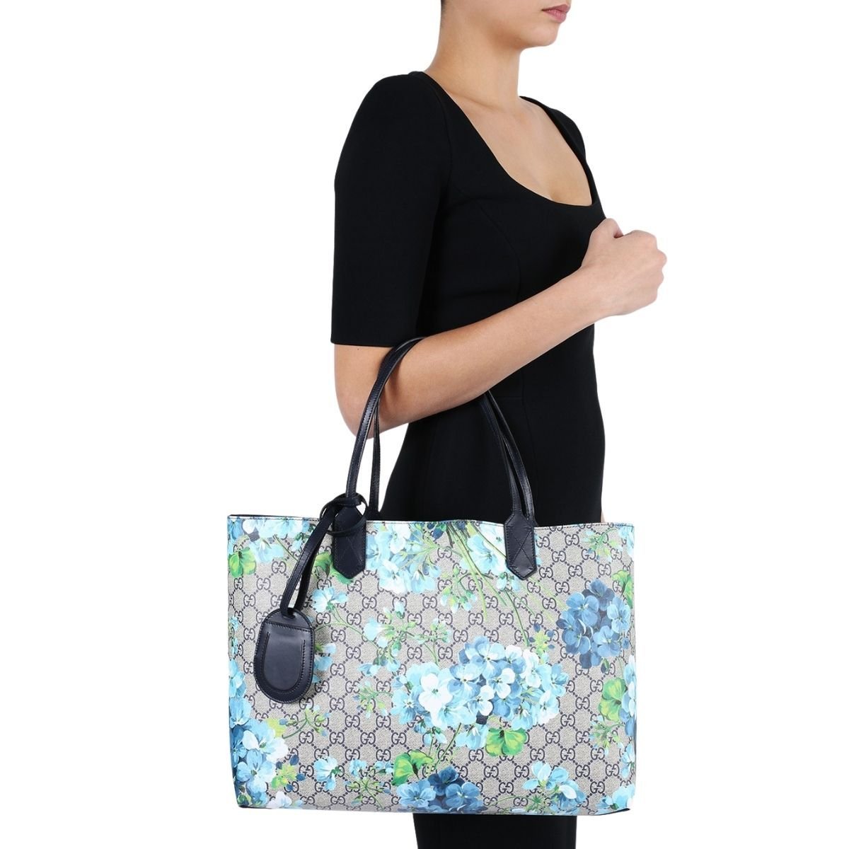 Reversible GG Blooms Beige and Blue Gg Supreme Canvas Tote