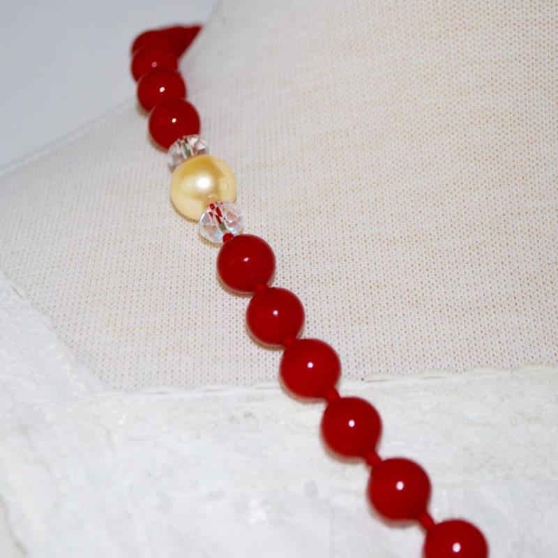 Red Shell Pearls With Cream Ascent Necklace.